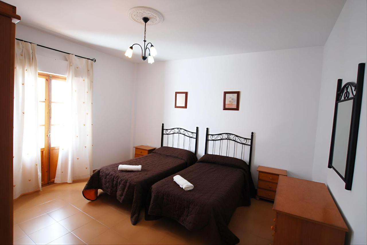 Apartamentos Garaje & Aire & Wifi & Solo Familias Y Parejas 科尼尔-德拉弗龙特拉 外观 照片